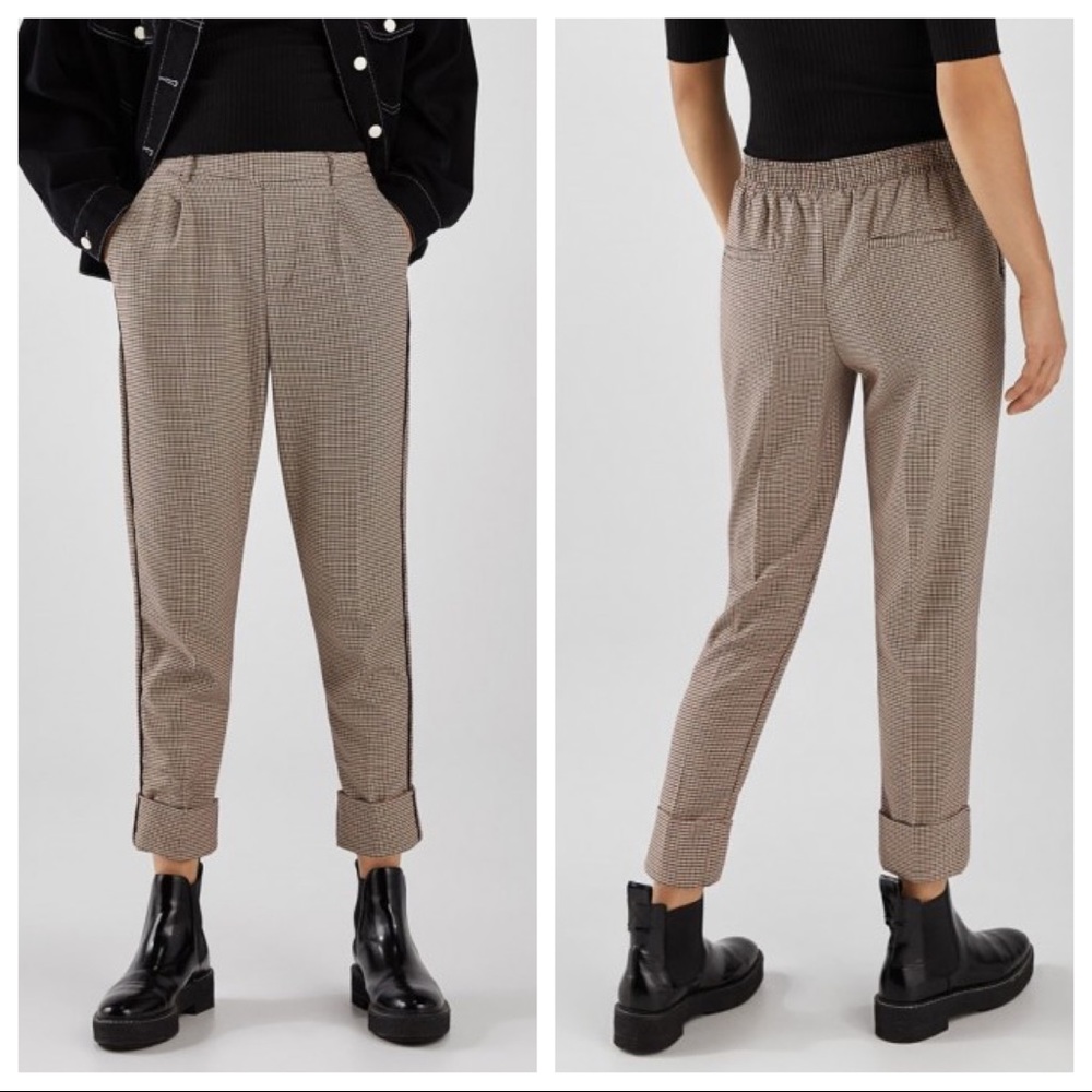 Bershka jogging trousers. Size M.
